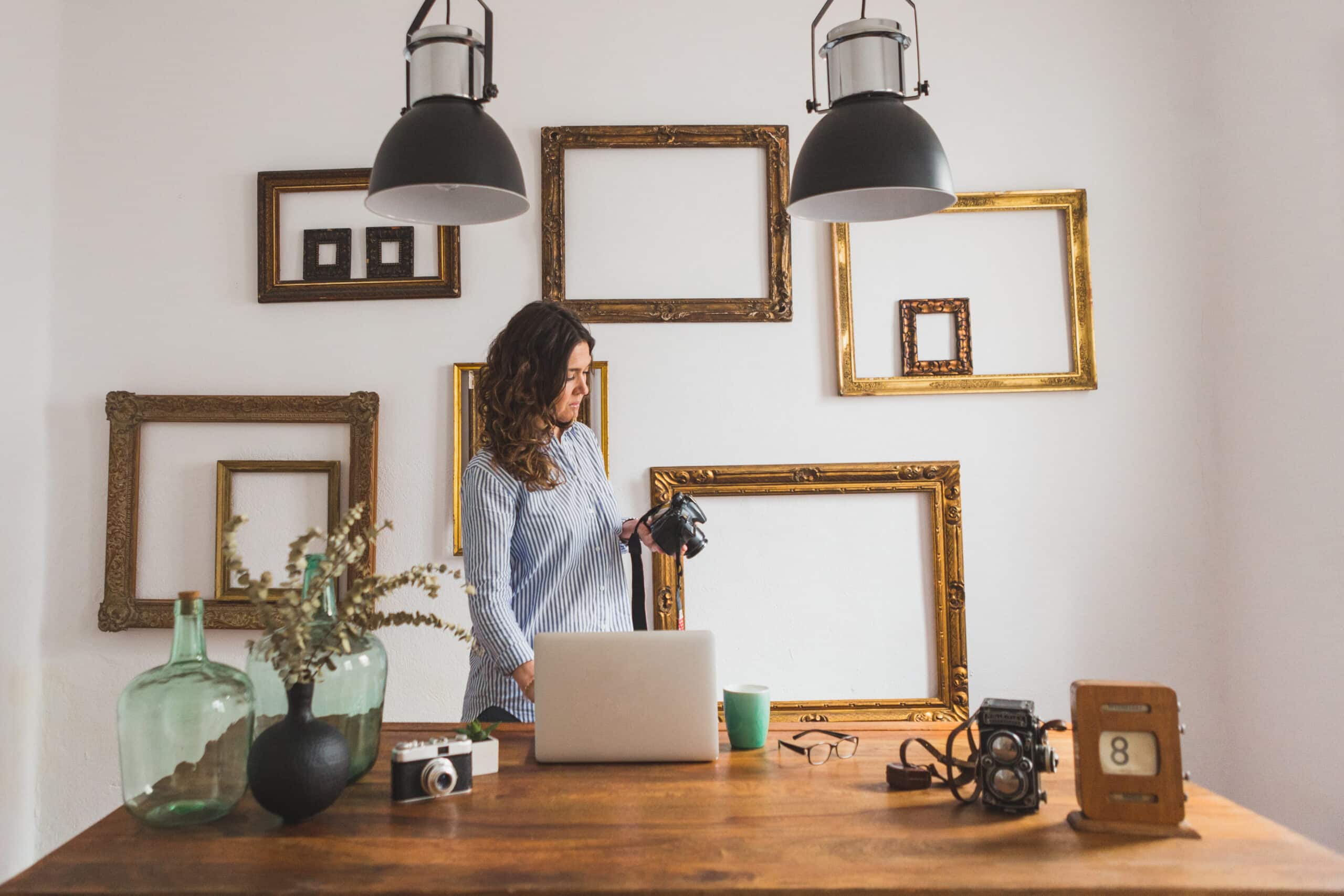Artisan Encadreur en 2025 : Devenir Encadreur | Artisanat d'art