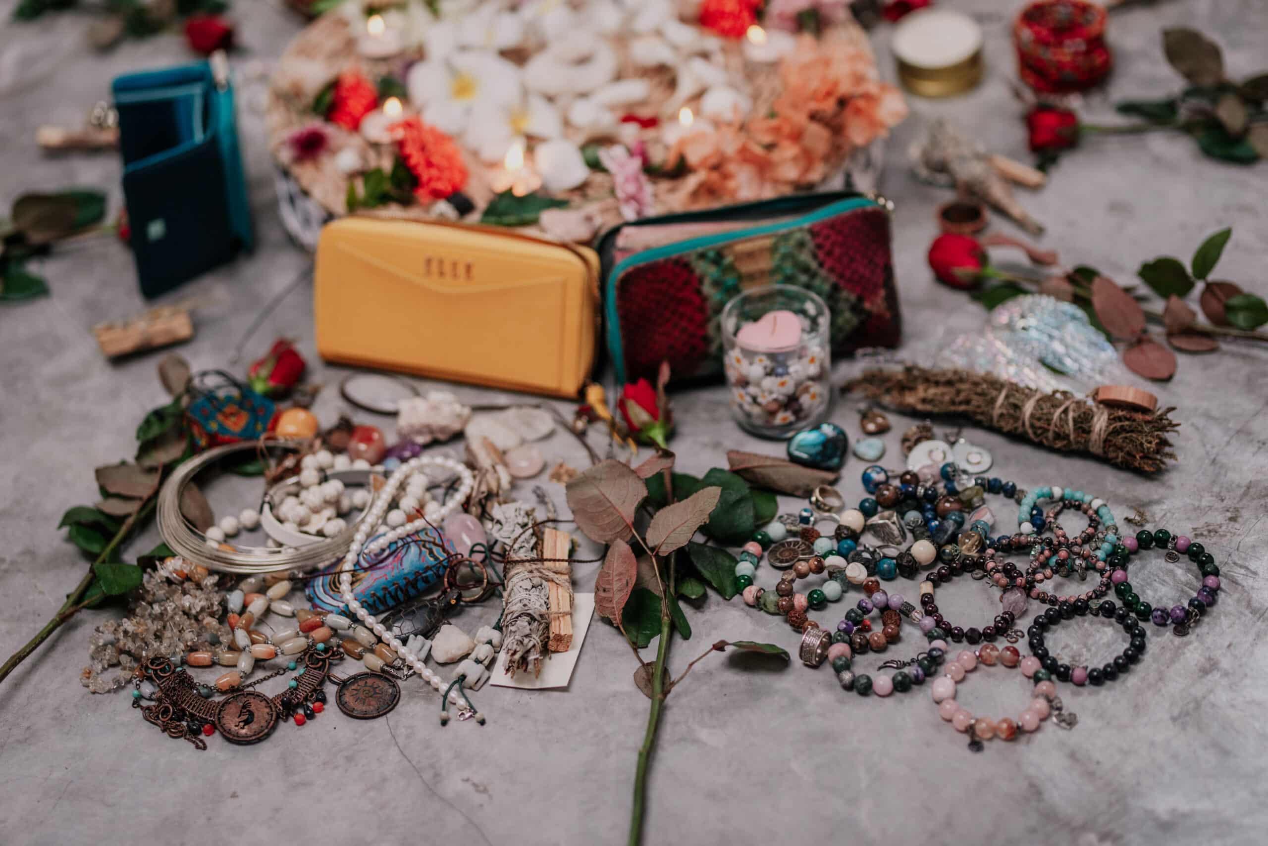 Le Marché des Accessoires et Bijoux : Une Plongée Complète | Artisan d'art de France
