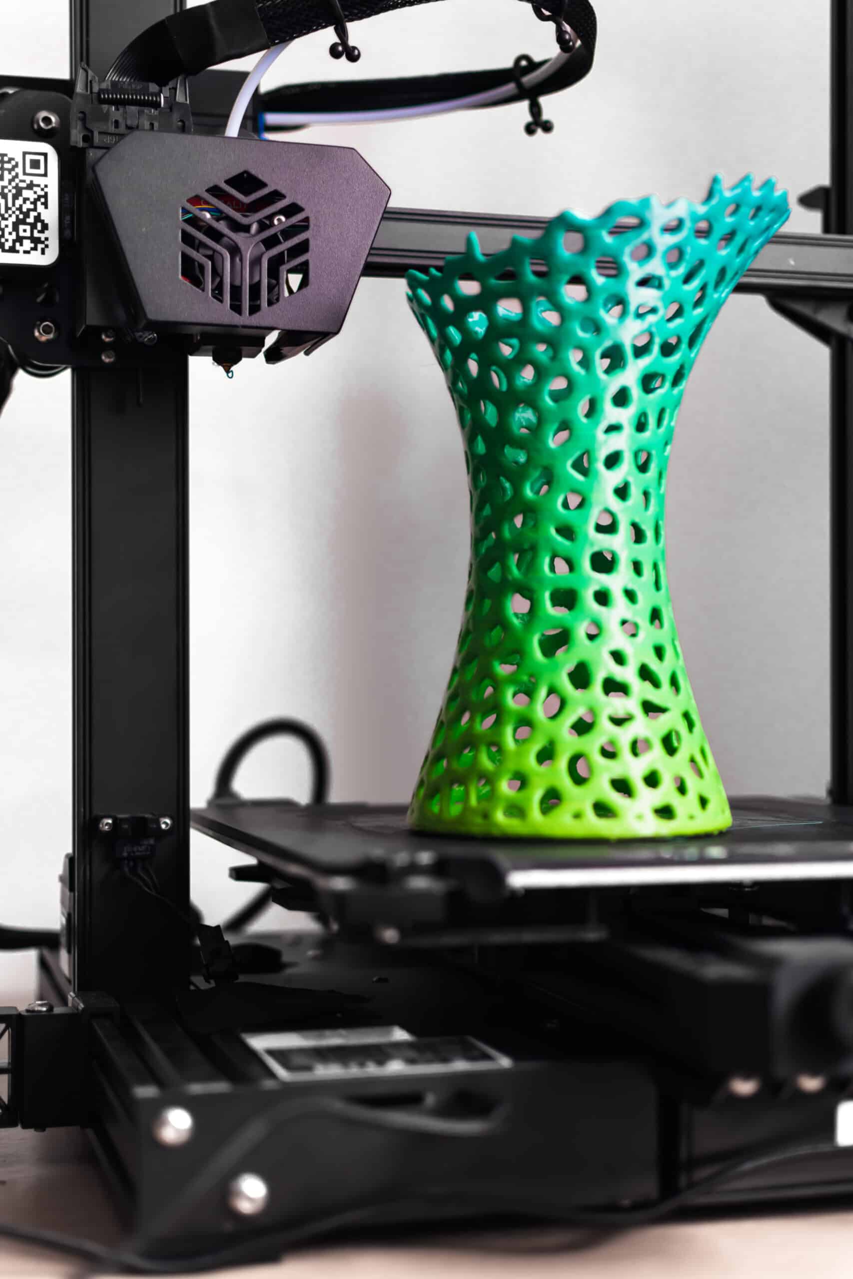 Artisanat d'art et innovation technologique : 5 tendances à suivre en France en 2025