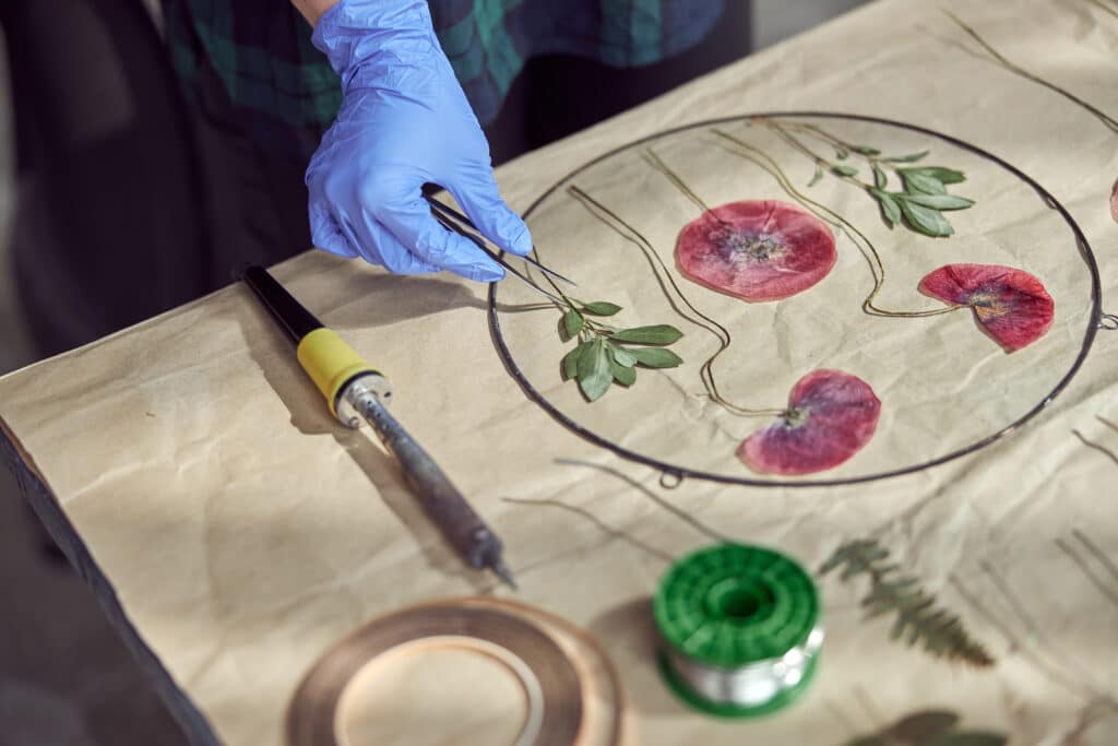 Créer son atelier d’artisanat d’art : Guide complet 2025 | Artisanat d'art