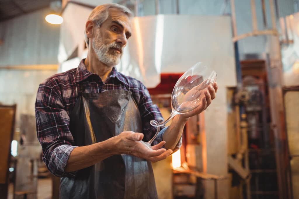 Artisan d’art : Comment vivre de son métier en 2025 ?