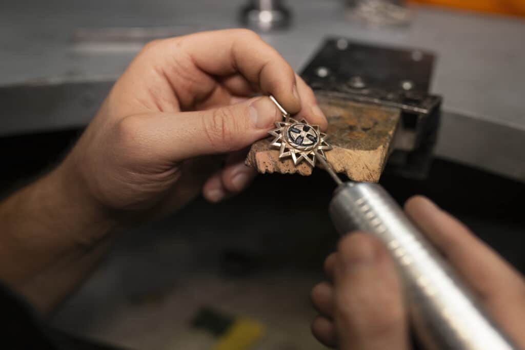 Artisan d’art : Comment vivre de son métier en 2025 ?