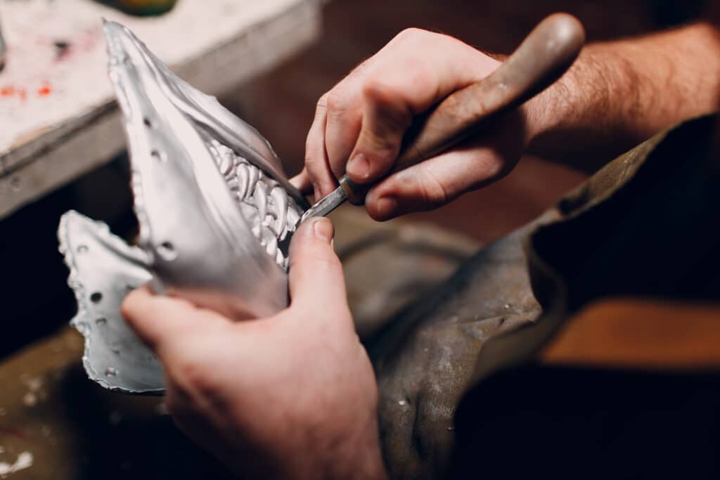 Sculpteur à Paris : Les 10 Meilleurs Artisans Sculpteurs de la Capitale