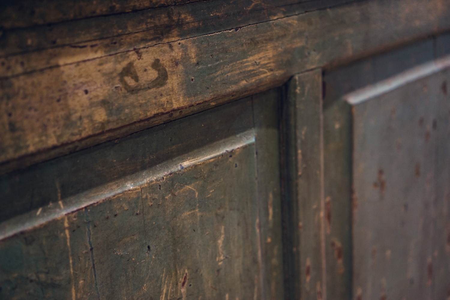 Comment restaurer un meuble en bois