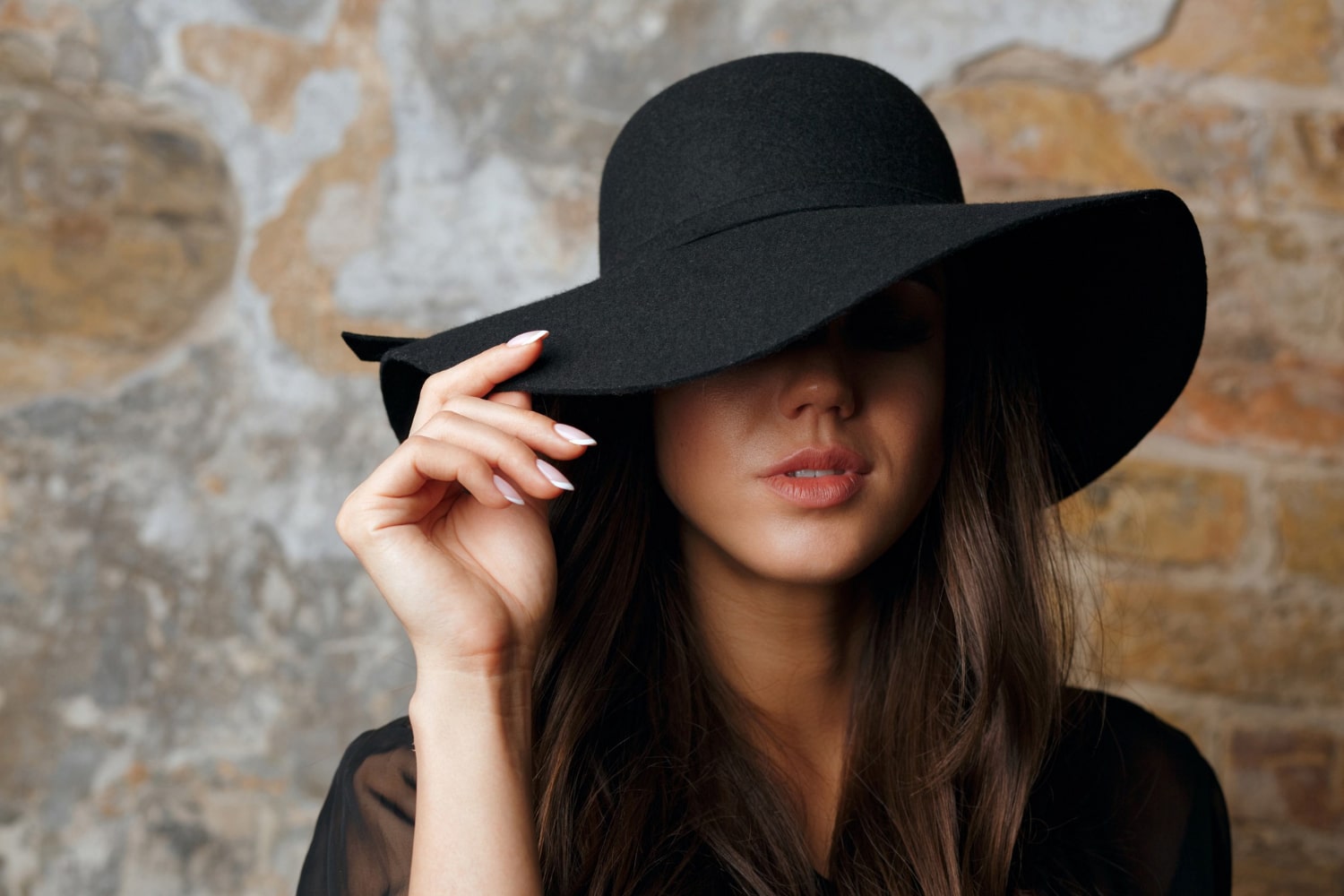 Tendances chapeaux 2026 styles, matières et usages qui comptent