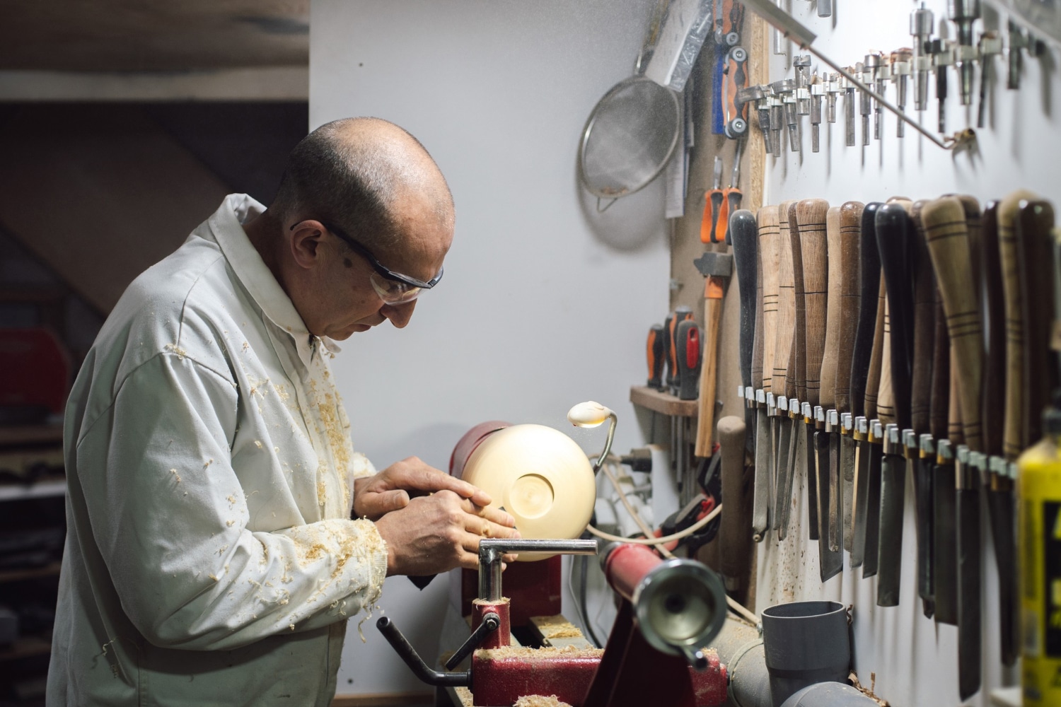 TVA artisan d’art : seuils 2025-2026 et bascule sans erreurs