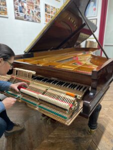 Pianos Balleron sarl - - Artisanat d'art